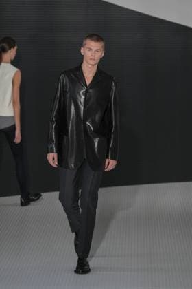 MFW - Jil Sander Runway Model at the Jil Sander fashion show during the Milan Womenswear Spring Summer 2026 on September 24, 2025 in Milan, Italy. Photo by Riccardo Giordano IPA ABACAPRESS.COM Milan Italy  Copyright: xGiordanoxRiccardo IPA ABACAx