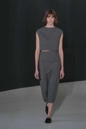 MFW - Jil Sander Runway Model at the Jil Sander fashion show during the Milan Womenswear Spring Summer 2026 on September 24, 2025 in Milan, Italy. Photo by Riccardo Giordano IPA ABACAPRESS.COM Milan Italy  Copyright: xGiordanoxRiccardo IPA ABACAx