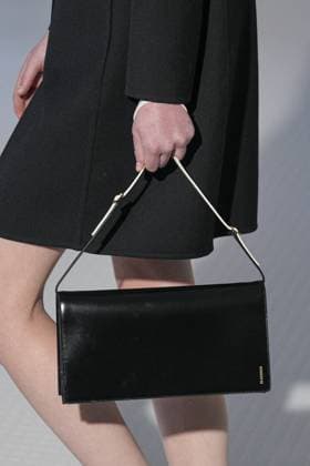 MFW - Jil Sander Runway Bag Detail at the Jil Sander fashion show during the Milan Womenswear Spring Summer 2026 on September 24, 2025 in Milan, Italy. Photo by Riccardo Giordano IPA ABACAPRESS.COM Milan Italy  Copyright: xGiordanoxRiccardo IPA ABACAx