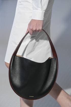 MFW - Jil Sander Runway Bag Detail at the Jil Sander fashion show during the Milan Womenswear Spring Summer 2026 on September 24, 2025 in Milan, Italy. Photo by Riccardo Giordano IPA ABACAPRESS.COM Milan Italy  Copyright: xGiordanoxRiccardo IPA ABACAx