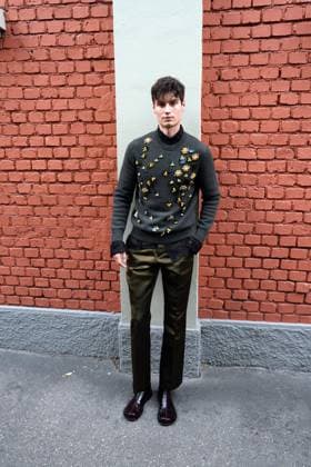 Milan, Crowds of people, influencers, and onlookers outside the Fendi fashion show during Women s Fashion Week, Milan Fashion Week on Via Solari.  Copyright: xDuilioxPiaggesix xipa-agency.netx xDuilioxPiaggesix IPA_Agency_IPA65673217