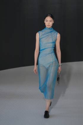 Milan, Milan Women s Fashion Week Spring Summer 2026 - Women s Fashion, Spring Summer 2026. - Jil Sander fashion show - catwalk in the photo: Model  Copyright: xRiccardoxGIordanox xipa-agency.netx xRiccardoxGiordano IPAx IPA_Agency_IPA65648103