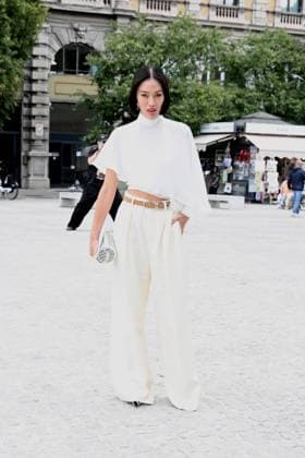 Milan, Jil Sander - Arrival of Guests - Milan Fashion Week - Womenswear Spring Summer 2026 In the photo: Guest  Copyright: xSimonexComix xipa-agency.netx xSimonexComix IPA_Agency_IPA65649788
