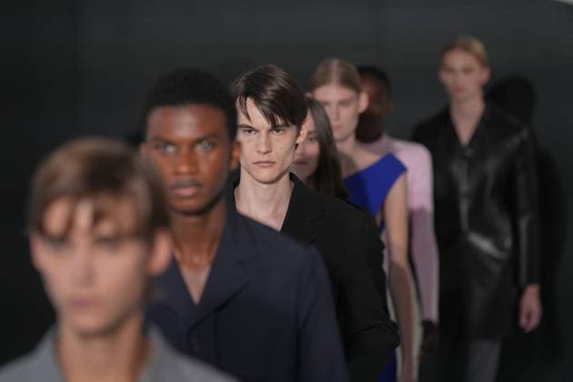 Milan, Italy: Milan, Milan Women s Fashion Week Spring Summer 2026 - Women s Fashion, Spring Summer 2026. - Jil Sander fashion show - catwalk in the photo: Model Milan Italy  - ZUMAp169 20250924_zea_p169_799 Copyright: xRiccardoxGIordanox