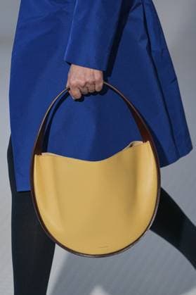 Milan, Italy: Milan, Milan Women s Fashion Week Spring Summer 2026 - Women s Fashion, Spring Summer 2026. - Jil Sander fashion show - catwalk in the photo: Bag Detail Milan Italy  - ZUMAp169 20250924_zea_p169_807 Copyright: xRiccardoxGIordanox