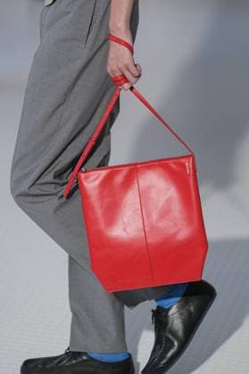 Milan, Italy: Milan, Milan Women s Fashion Week Spring Summer 2026 - Women s Fashion, Spring Summer 2026. - Jil Sander fashion show - catwalk in the photo: Bag Detail Milan Italy  - ZUMAp169 20250924_zea_p169_808 Copyright: xRiccardoxGIordanox