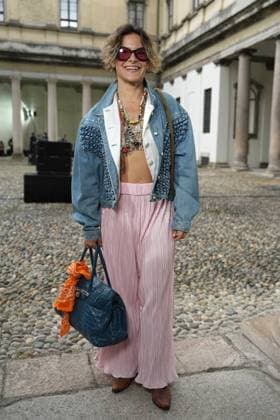 Milan, Italy: Milan, Milan Women s Fashion Week Spring Summer 2026 - Women s Fashion, Spring Summer 2026. - Missoni fashion show - arrivals in the photo: guest Milan Italy  - ZUMAp169 20250924_zea_p169_1017 Copyright: xRiccardoxGIordanox