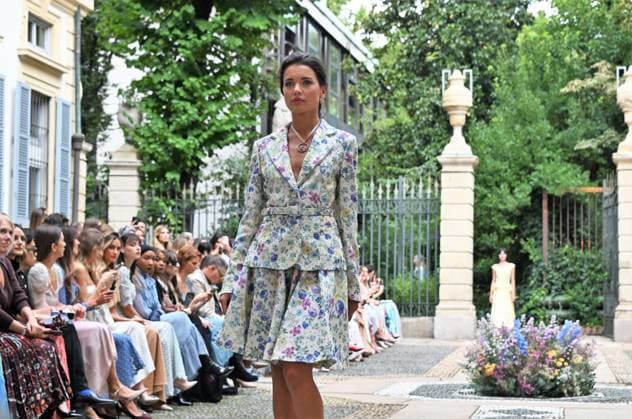 Milan: Milan,Italy Luisa Beccaria Spring Summer 2026 collection presentation show In the photo:Vialina Lemann show Milan  - ZUMAp169 20250924_zea_p169_1057 Copyright: xNickxZonnax