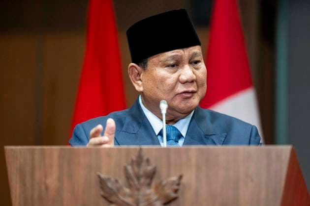 September 24, 2025, Ottawa, On, Canada: President of Indonesia Prabowo Subianto delivers remarks ahead of a signing ceremony with Prime Minister Mark Carney, not pictured, during a working visit with on Parliament Hill in Ottawa, on Wednesday, Sept. 24, 2025. Ottawa Canada  - ZUMAc35_ 20250924_zaf_c35_152 Copyright: xSpencerxColbyx