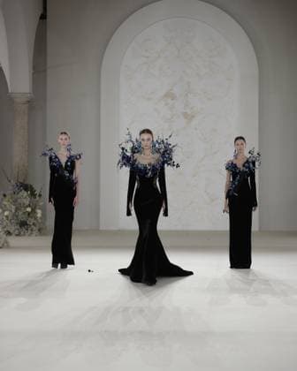 September 24, 2025, Milan, Milan, Italy: A model walks the runway wearing creations by designer XIONG YING for the HEAVEN GAIA collection during Milan Fashion Week Spring Summer 2026, at the Museo Leonardo da Vinci, in Milan, Italy, on September 24, 2025. Milan Italy - ZUMAp285 20250924_zep_p285_037 Copyright: xGennaroxPiscopox