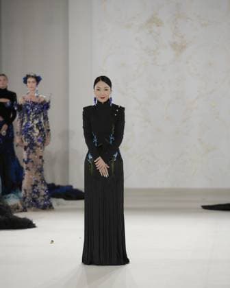 September 24, 2025, Milan, Milan, Italy: A model walks the runway wearing creations by designer XIONG YING for the HEAVEN GAIA collection during Milan Fashion Week Spring Summer 2026, at the Museo Leonardo da Vinci, in Milan, Italy, on September 24, 2025. Milan Italy - ZUMAp285 20250924_zep_p285_040 Copyright: xGennaroxPiscopox