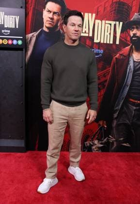 NEW YORK, NY- SEPTEMBER 24: Mark Wahlberg at the Amazon MGM Studios Play Dirty world premiere held at SVA Theatre on September 24, 2025 in New York, New York Copyright: xRWx