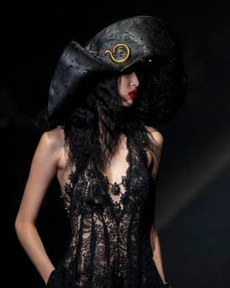Milan Fashion Week - Women S S 2026 Etro Fashion Show Vibes Milan, Italy Milan Fashion Week - Women S S 2026 Etro Fashion Show Vibes Milan, Italy 24th September 2025  Copyright: xJohnnyxDallaxLibera SGPx