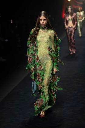 Milan Fashion Week - Women S S 2026 Etro Fashion Show Runway Milan, Italy Milan Fashion Week - Women S S 2026 Etro Fashion Show Runway Milan, Italy 24th September 2025  Copyright: xJohnnyxDallaxLibera SGPx
