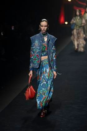 Milan Fashion Week - Women S S 2026 Etro Fashion Show Runway Milan, Italy Milan Fashion Week - Women S S 2026 Etro Fashion Show Runway Milan, Italy 24th September 2025  Copyright: xJohnnyxDallaxLibera SGPx