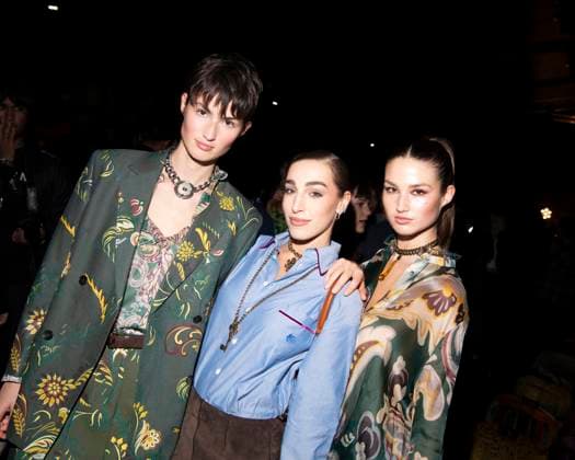 Milan Fashion Week - Women S S 2026 Etro Fashion Show Front Row Milan, Italy Angelina Frerk;Ginevra Mavilla;Alejandra Frerk Milan Fashion Week - Women S S 2026 Etro Fashion Show Front Row Milan, Italy 24th September 2025  Copyright: xJohnnyxDallaxLibera SGPx