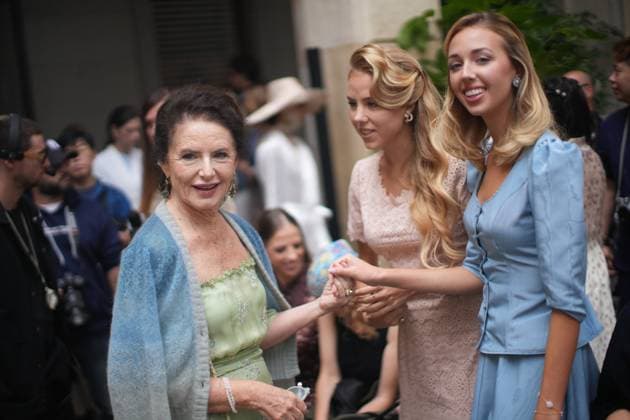 Milan Fashion Week - Women S S 2026 Luisa Beccaria Fashion Show Front Row Palazzo Bovara - Milan, Italy Luisa Beccaria;Maria Carolina di Borbone delle Due Sicilie;Maria Chiara di Borbone delle Due Sicilie Milan Fashion Week - Women S S 2026 Luisa Beccaria Fashion Show Front Row Palazzo Bovara - Milan, Italy 24th September 2025  Copyright: xMarcoxErbax