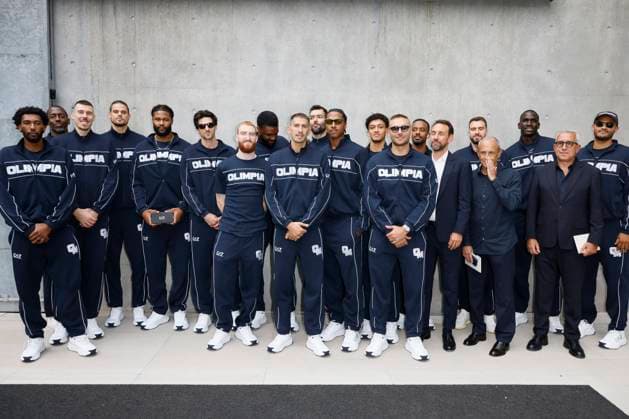 MFW Photocall Emporio Armani MP Olimpia Milano basket team attends the Emporio Armani fashion show during Milan s Fashion Week Womenswear Spring Summer 2026, on September 25, 2025 in Milan (Italy), Italy. Photo by Marco Piovanotto Abacapress.com  Copyright: xPiovanottoxMarco ABACAx
