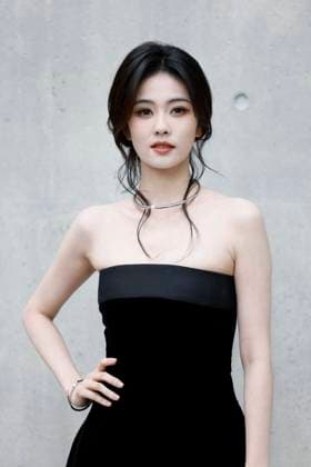 MFW Photocall Emporio Armani MP Bai Lu attends the Emporio Armani fashion show during Milan s Fashion Week Womenswear Spring Summer 2026, on September 25, 2025 in Milan (Italy), Italy. Photo by Marco Piovanotto Abacapress.com  Copyright: xPiovanottoxMarco ABACAx