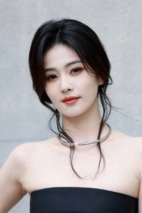 MFW Photocall Emporio Armani MP Bai Lu attends the Emporio Armani fashion show during Milan s Fashion Week Womenswear Spring Summer 2026, on September 25, 2025 in Milan (Italy), Italy. Photo by Marco Piovanotto Abacapress.com  Copyright: xPiovanottoxMarco ABACAx
