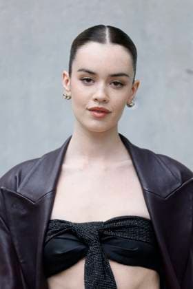 MFW Photocall Emporio Armani MP Saskia Lambert attends the Emporio Armani fashion show during Milan s Fashion Week Womenswear Spring Summer 2026, on September 25, 2025 in Milan (Italy), Italy. Photo by Marco Piovanotto Abacapress.com  Copyright: xPiovanottoxMarco ABACAx