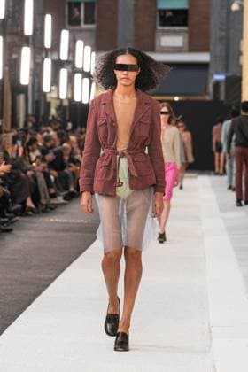 Milan, Italy, Italy: Milan, Milan Women s Fashion Week Spring Summer 2026 - MM6 Maison Margiela Fashion Show Milan Italy  - ZUMAp169 20250925_zea_p169_1259 Copyright: xRiccardoxGiordanox