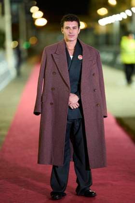 73rd San Sebastian International Film Festival: La tregua Red Carpet Aron Piper attended La tregua Red Carpet during 73rd San Sebastian International Film Festival at Victoria Eugenia Theatre on September 25, 2025 in Donostia San Sebastian, Spain Photo by IMAGO MPG Donostia San Sebastian Victoria Eugenia Theatre Euskadi Spain  Copyright: xMPGx