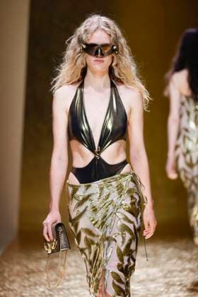 MFW Roberto Cavalli runway MP A model walks the runway at the Roberto Cavalli fashion show during Milan s Fashion Week Womenswear Spring Summer 2026, on September 25, 2025 in Milan (Italy), Italy. Photo by Marco Piovanotto Abacapress.com  Copyright: xPiovanottoxMarco ABACAx