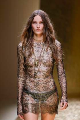 MFW Roberto Cavalli runway MP A model walks the runway at the Roberto Cavalli fashion show during Milan s Fashion Week Womenswear Spring Summer 2026, on September 25, 2025 in Milan (Italy), Italy. Photo by Marco Piovanotto Abacapress.com  Copyright: xPiovanottoxMarco ABACAx