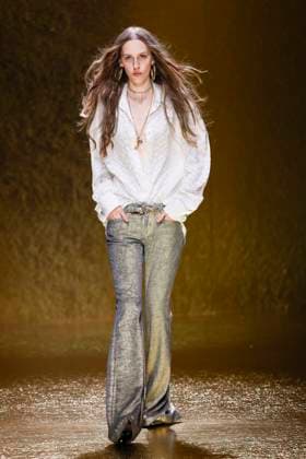 MFW Roberto Cavalli runway MP A model walks the runway at the Roberto Cavalli fashion show during Milan s Fashion Week Womenswear Spring Summer 2026, on September 25, 2025 in Milan (Italy), Italy. Photo by Marco Piovanotto Abacapress.com  Copyright: xPiovanottoxMarco ABACAx
