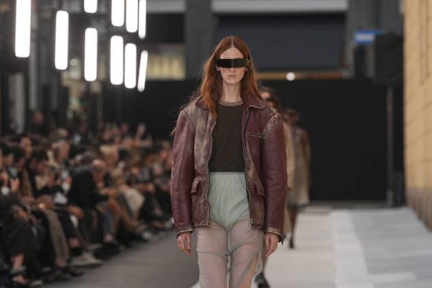 Milan, Milan Women s Fashion Week Spring Summer 2026 - Women s Fashion, Spring Summer 2026. - MM6 Maison Margiela fashion show - catwalk in the photo: Model  Copyright: xRiccardoxGIordanox xipa-agency.netx xRiccardoxGiordano IPAx IPA_Agency_IPA65751052