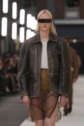 Milan, Milan Women s Fashion Week Spring Summer 2026 - Women s Fashion, Spring Summer 2026. - MM6 Maison Margiela fashion show - catwalk in the photo: Model  Copyright: xRiccardoxGIordanox xipa-agency.netx xRiccardoxGiordano IPAx IPA_Agency_IPA65751126