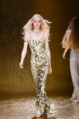 MFW Roberto Cavalli runway MP A model walks the runway at the Roberto Cavalli fashion show during Milan s Fashion Week Womenswear Spring Summer 2026, on September 25, 2025 in Milan (Italy), Italy. Photo by Marco Piovanotto Abacapress.com  Copyright: xPiovanottoxMarco ABACAx