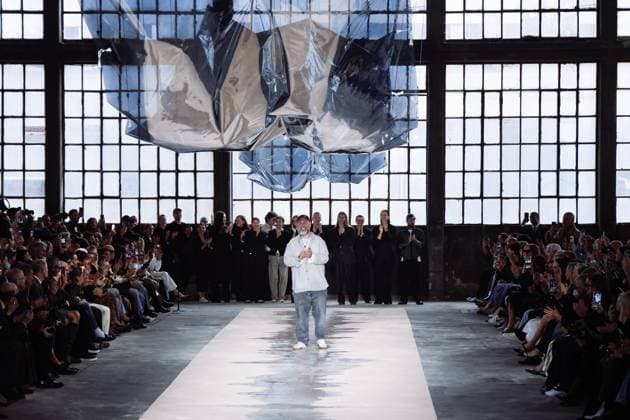Milan, Italy: Milan, Milan Women s Fashion Week Spring Summer 2026 - Women s Fashion, Spring Summer 2026 - Boss Fashion Show - Catwalk. Pictured: Marco Falcioni (Creative Director, Boss) Milan Italy  - ZUMAp169 20250925_zea_p169_1664 Copyright: xAlessandroxBremecx