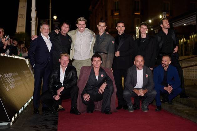 La Tregua - Photocall - 73rd San Sebastian International Film Festival Aron Piper, Jose Pastor, Javier Pereira, Fernando Valdivielso, and Miguel Angel Vivas attend the red carpet event for La Tregua during the 73rd San Sebastian Donostia International Film Festival in San Sebastian, Spain, on September 25. San Sebastian Spain  Copyright: xCOOLMediax originalFilename: coolmedia-notitle221022_np1Kw.jpg