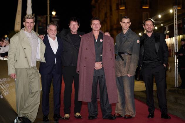 La Tregua - Photocall - 73rd San Sebastian International Film Festival Aron Piper, Jose Pastor, Javier Pereira, Fernando Valdivielso, and Miguel Angel Vivas attend the red carpet event for La Tregua during the 73rd San Sebastian Donostia International Film Festival in San Sebastian, Spain, on September 25. San Sebastian Spain  Copyright: xCOOLMediax originalFilename: coolmedia-notitle221022_npxcb.jpg