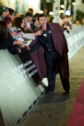 San Sebastian - La Tregua Screening Aron Piper attended La tregua Red Carpet during 73rd San Sebastian International Film Festival at Victoria Eugenia Theatre on September 25, 2025 in Donostia San Sebastian, Spain Photo by ABACAPRESS.COM San Sebastian Euskadi Spain  Copyright: xABACAx
