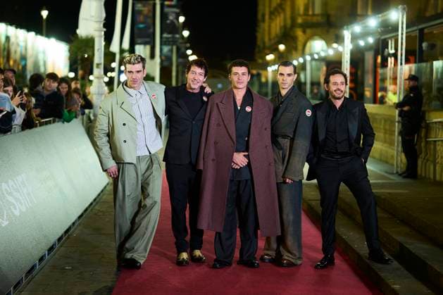 San Sebastian - La Tregua Screening Miguel Angel Vivas, Aron Piper, Fernando Valdivielso, Javier Pereira, Jose Pastor attended La tregua Red Carpet during 73rd San Sebastian International Film Festival at Victoria Eugenia Theatre on September 25, 2025 in Donostia San Sebastian, Spain Photo by ABACAPRESS.COM San Sebastian Euskadi Spain  Copyright: xABACAx