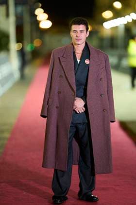 San Sebastian - La Tregua Screening Aron Piper attended La tregua Red Carpet during 73rd San Sebastian International Film Festival at Victoria Eugenia Theatre on September 25, 2025 in Donostia San Sebastian, Spain Photo by ABACAPRESS.COM San Sebastian Euskadi Spain  Copyright: xABACAx