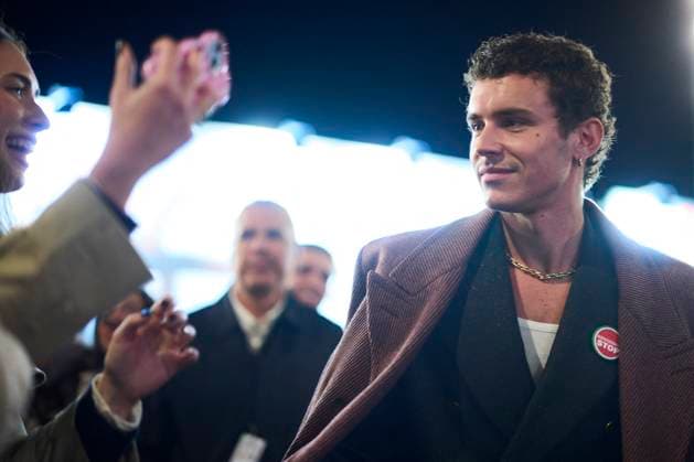 San Sebastian - La Tregua Screening Aron Piper attended La tregua Red Carpet during 73rd San Sebastian International Film Festival at Victoria Eugenia Theatre on September 25, 2025 in Donostia San Sebastian, Spain Photo by ABACAPRESS.COM San Sebastian Euskadi Spain  Copyright: xABACAx