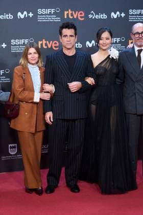 San Sebastian - Ballad of a Small Player Screening Colin Farrell, Fala Chen attended Ballad of a Small Player Red Carpet during 73rd San Sebastian International Film Festival at Kursaal Theatre on September 25, 2025 in Donostia San Sebastian, Spain Photo by ABACAPRESS.COM San Sebastian Euskadi Spain  Copyright: xABACAx