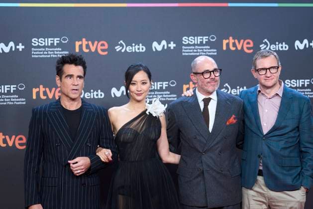 San Sebastian - Ballad of a Small Player Screening Fala Chen, Colin Farrell, Edward Berger attended Ballad of a Small Player Red Carpet during 73rd San Sebastian International Film Festival at Kursaal Theatre on September 25, 2025 in Donostia San Sebastian, Spain Photo by ABACAPRESS.COM San Sebastian Euskadi Spain  Copyright: xABACAx