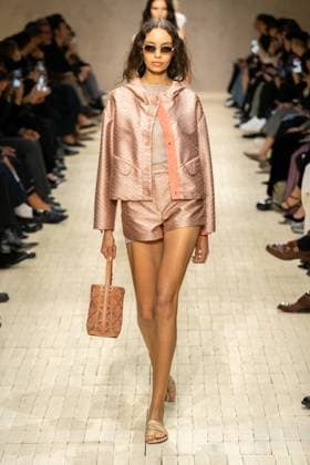 Milan Fashion Week - Women S S 2026 Emporio Armani fashion show Runway Milan, Italy Milan Fashion Week - Women S S 2026 Emporio Armani fashion show Runway Milan, Italy 25th September 2025  Copyright: xMARCOxERBAx