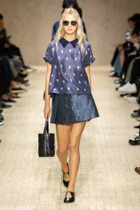 Milan Fashion Week - Women S S 2026 Emporio Armani fashion show Runway Milan, Italy Milan Fashion Week - Women S S 2026 Emporio Armani fashion show Runway Milan, Italy 25th September 2025  Copyright: xMARCOxERBAx
