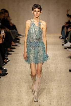 Milan Fashion Week - Women S S 2026 Emporio Armani fashion show Runway Milan, Italy Milan Fashion Week - Women S S 2026 Emporio Armani fashion show Runway Milan, Italy 25th September 2025  Copyright: xMARCOxERBAx