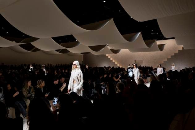 Milan Fashion Week - Women S S 2026 Emporio Armani fashion show Vibes Milan, Italy Milan Fashion Week - Women S S 2026 Emporio Armani fashion show Vibes Milan, Italy 25th September 2025  Copyright: xx