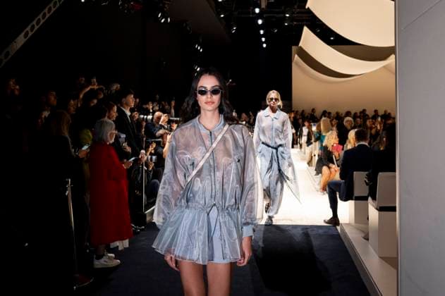 Milan Fashion Week - Women S S 2026 Emporio Armani fashion show Vibes Milan, Italy Milan Fashion Week - Women S S 2026 Emporio Armani fashion show Vibes Milan, Italy 25th September 2025  Copyright: xx