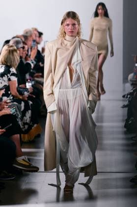 Milan Fashion Week - Women S S 2026 Francesco Murano Fashion Show Runway Milan, Italy Milan Fashion Week - Women S S 2026 Francesco Murano Fashion Show Runway Milan, Italy 25th September 2025  Copyright: xx