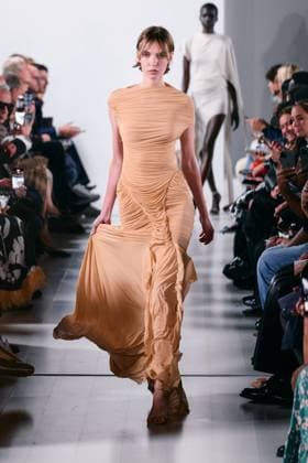 Milan Fashion Week - Women S S 2026 Francesco Murano Fashion Show Runway Milan, Italy Milan Fashion Week - Women S S 2026 Francesco Murano Fashion Show Runway Milan, Italy 25th September 2025  Copyright: xx