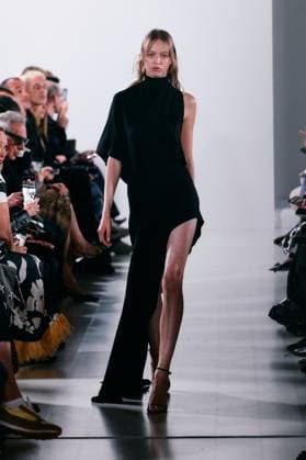 Milan Fashion Week - Women S S 2026 Francesco Murano Fashion Show Runway Milan, Italy Milan Fashion Week - Women S S 2026 Francesco Murano Fashion Show Runway Milan, Italy 25th September 2025  Copyright: xx